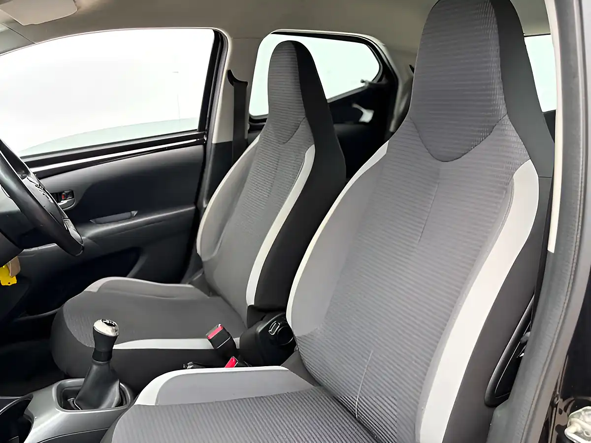 Used 2022 Toyota Aygo X-Play Tss Bold Black - Interior and Exterior details 18