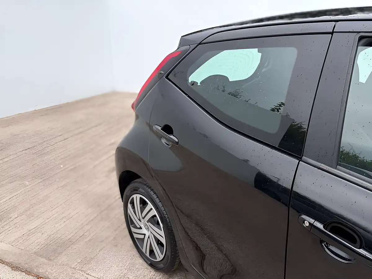Used 2022 Toyota Aygo X-Play Tss Bold Black - Interior and Exterior details 4