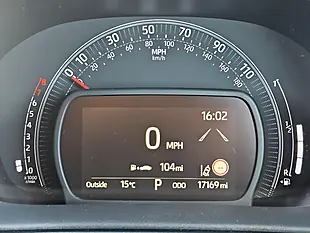 Used 2022 Toyota Aygo X Pure White - Interior and Exterior details 17