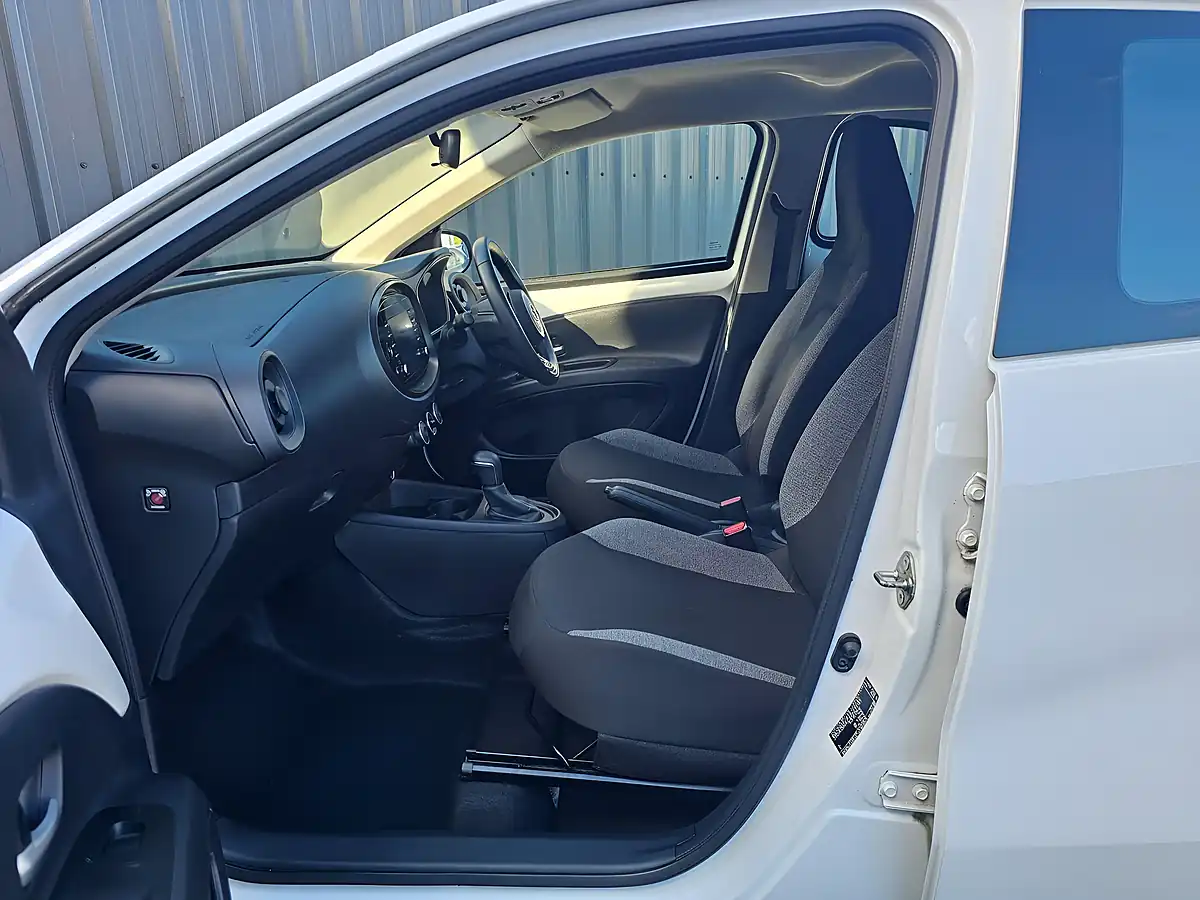Used 2022 Toyota Aygo X Pure White - Interior and Exterior details 18