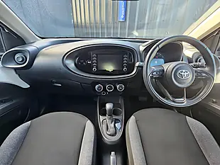 Used 2022 Toyota Aygo X Pure White - Interior and Exterior details 9