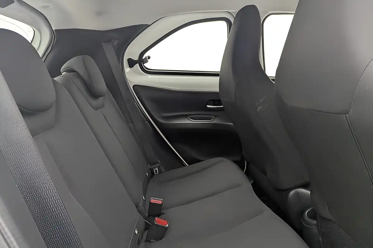 Used 2022 Toyota Aygo X Pure White - Interior and Exterior details 13