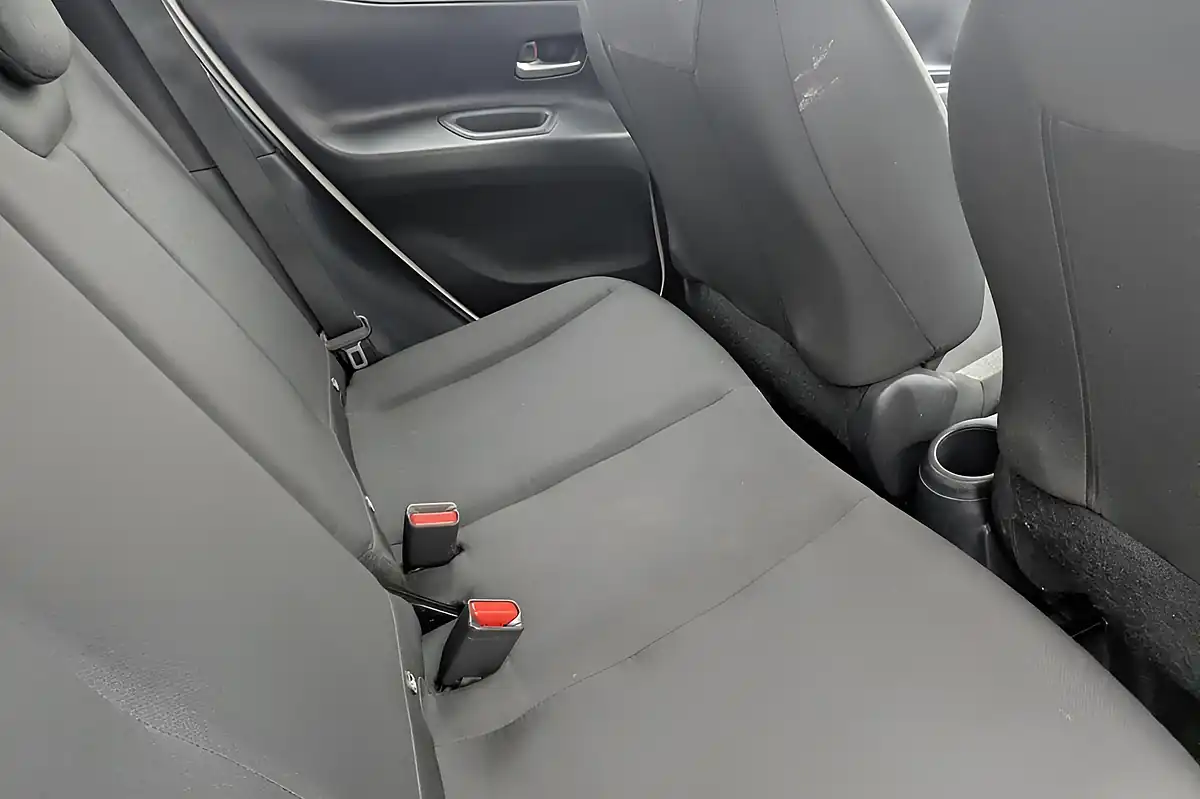 Used 2022 Toyota Aygo X Pure White - Interior and Exterior details 15