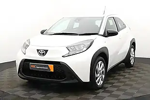 Used 2022 Toyota Aygo X Pure White - Interior and Exterior details 6