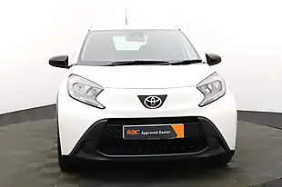 Used 2022 Toyota Aygo X Pure White - Interior and Exterior details 7