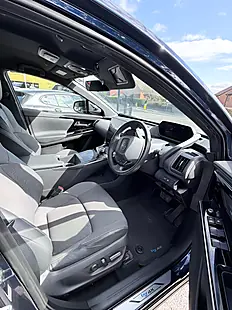 Used 2022 Toyota BZ4X Blue - Interior and Exterior details 8