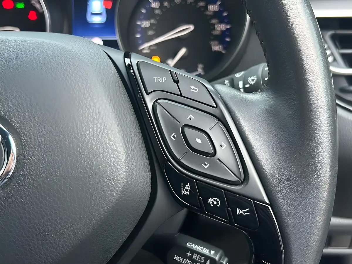 Used 2022 Toyota C-Hr Icon Metallic Midnight Teal - Interior and Exterior details 19