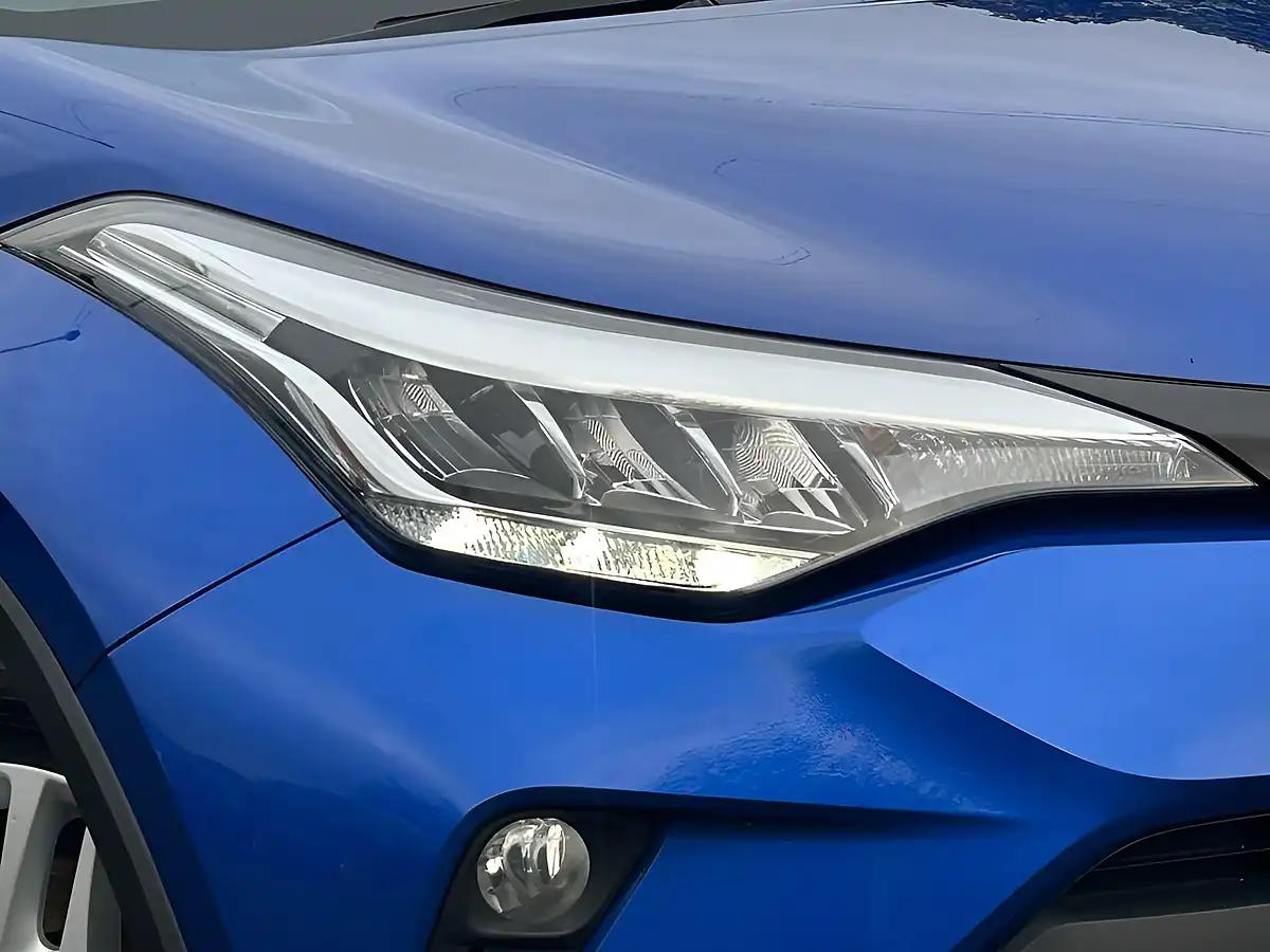 Used 2022 Toyota C-Hr Icon Metallic Midnight Teal - Interior and Exterior details 5