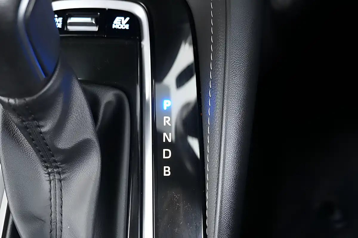 Used 2022 Toyota Corolla Design Touring Sports Black - Interior and Exterior details 10