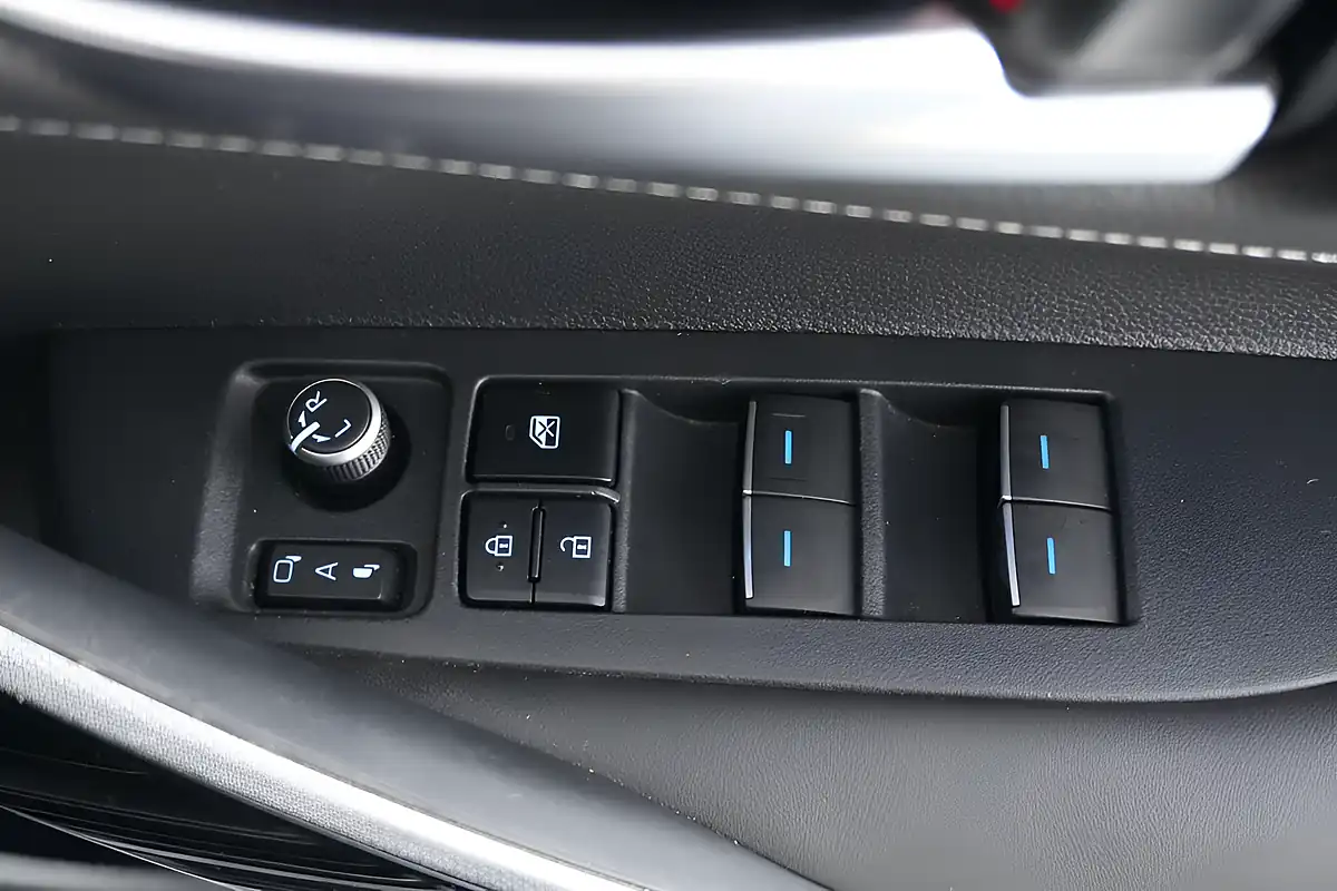 Used 2022 Toyota Corolla Design Touring Sports Black - Interior and Exterior details 15