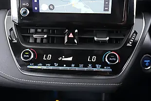 Used 2022 Toyota Corolla Design Touring Sports Black - Interior and Exterior details 17