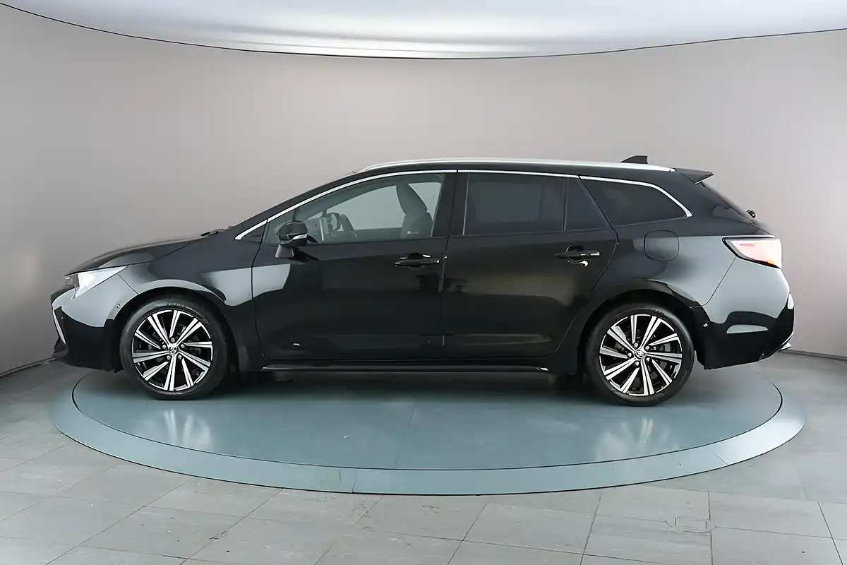 Used 2022 Toyota Corolla Design Touring Sports Black - Interior and Exterior details 5
