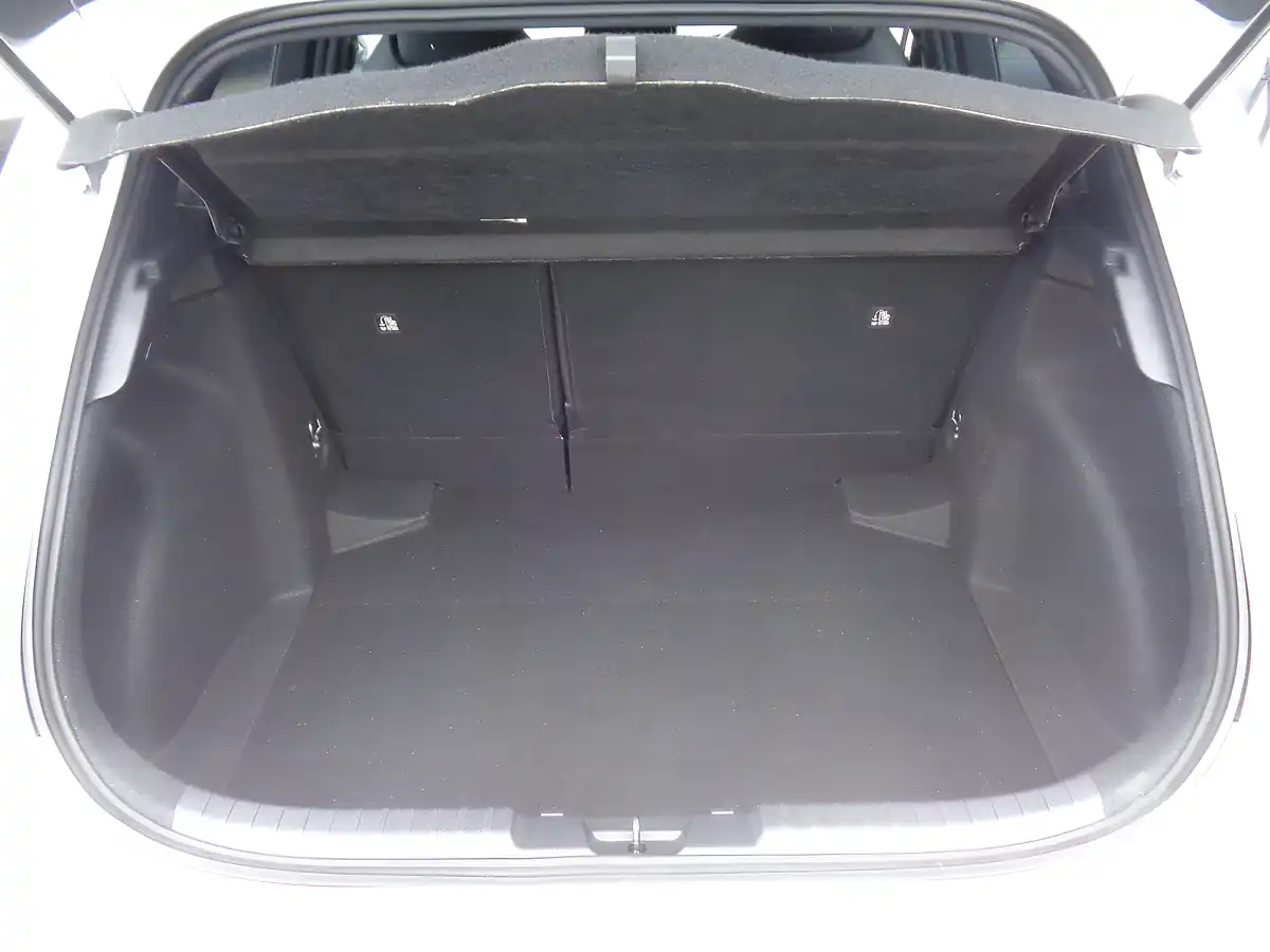 Used 2022 Toyota Corolla Excel White - Interior and Exterior details 15