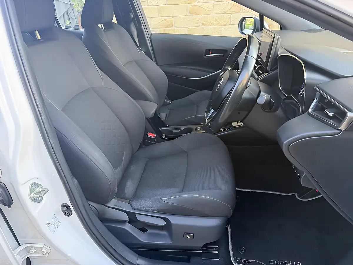 Used 2022 Toyota Corolla Icon Tech White - Interior and Exterior details 11