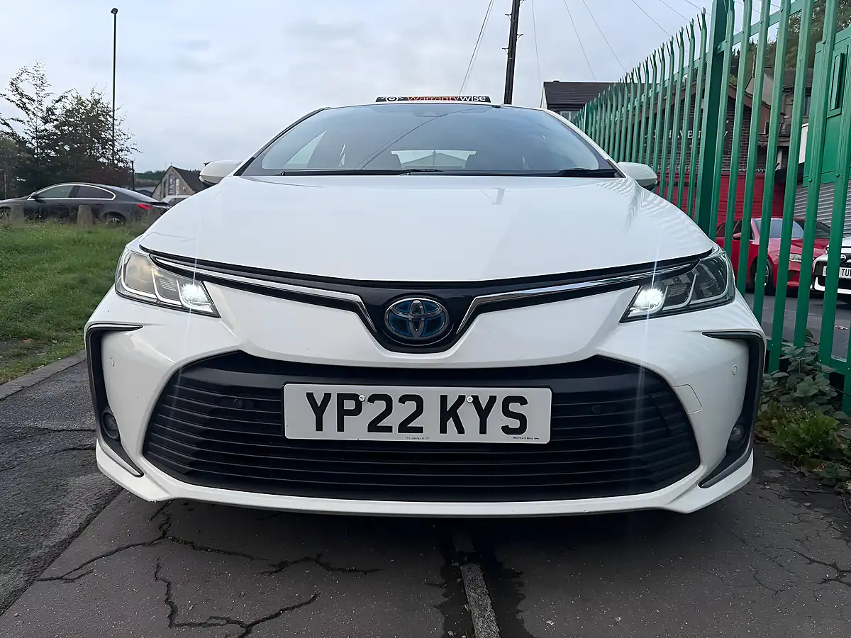 Used 2022 Toyota Corolla Icon Tech White - Interior and Exterior details 9