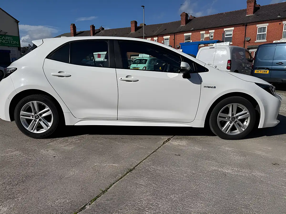 Used 2022 Toyota Corolla Icon Tech White - Interior and Exterior details 10