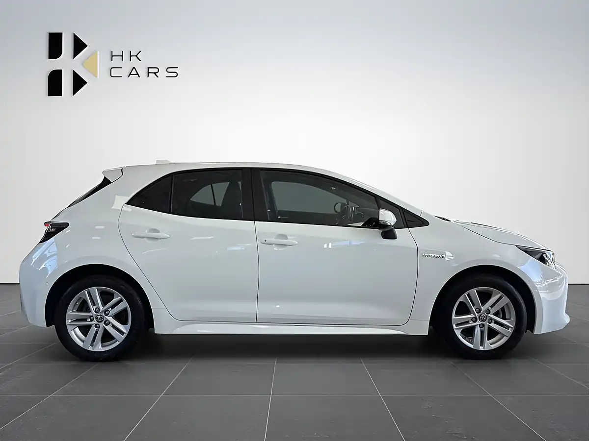 Used 2022 Toyota Corolla Icon Tech White - Interior and Exterior details 3