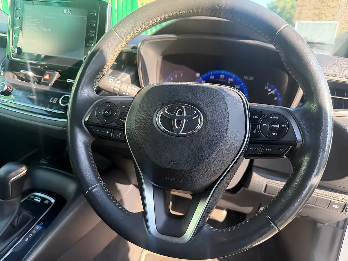 Used 2022 Toyota Corolla Icon White - Interior and Exterior details 13