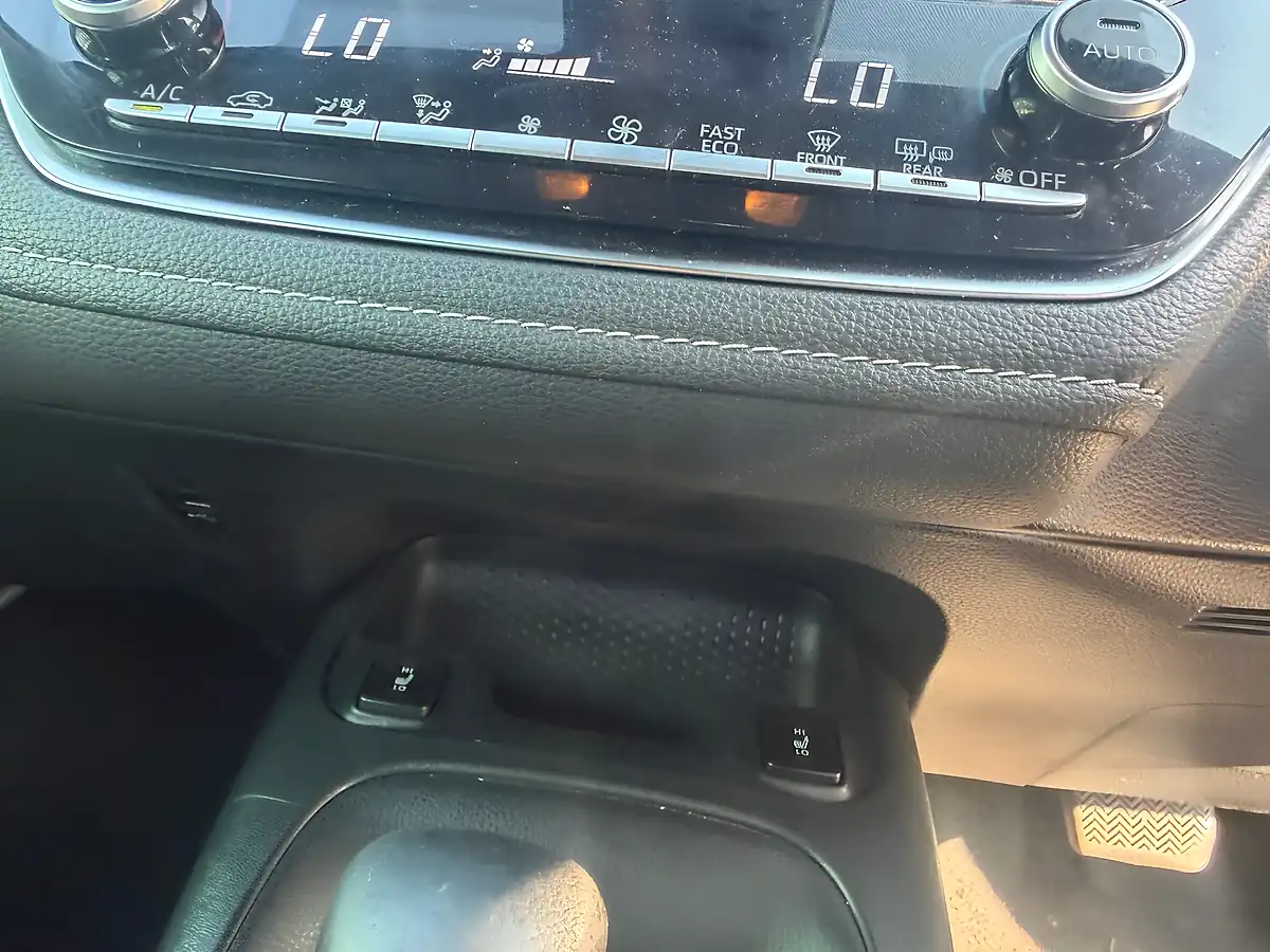Used 2022 Toyota Corolla Icon White - Interior and Exterior details 18