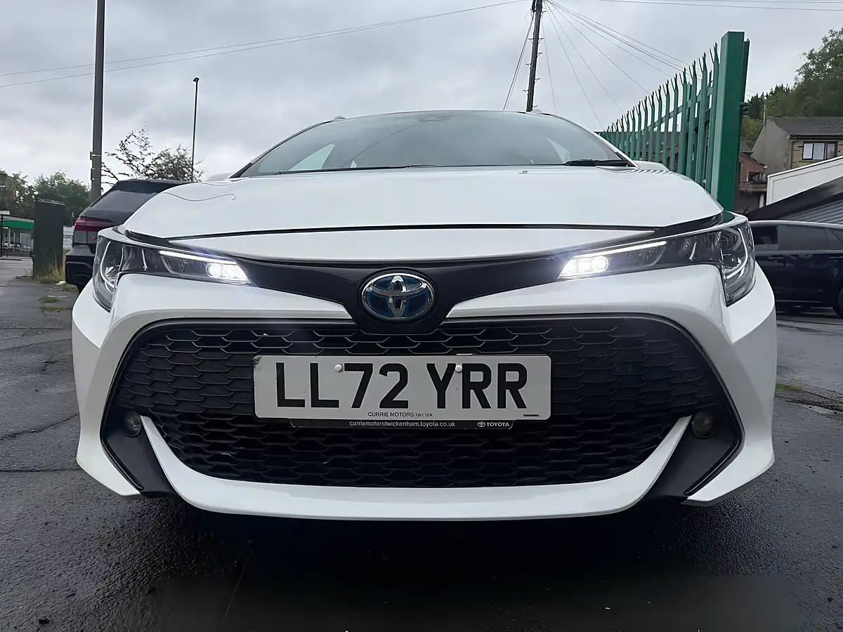 Used 2022 Toyota Corolla Icon White - Interior and Exterior details 8