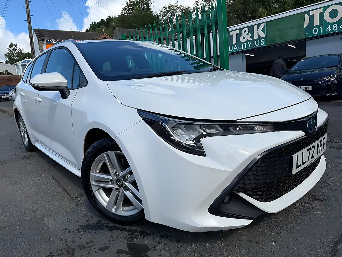Used 2022 Toyota Corolla Icon White - Front View