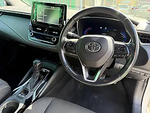 Used 2022 Toyota Corolla Icon White - Interior and Exterior details 13