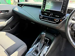 Used 2022 Toyota Corolla Icon White - Interior and Exterior details 14