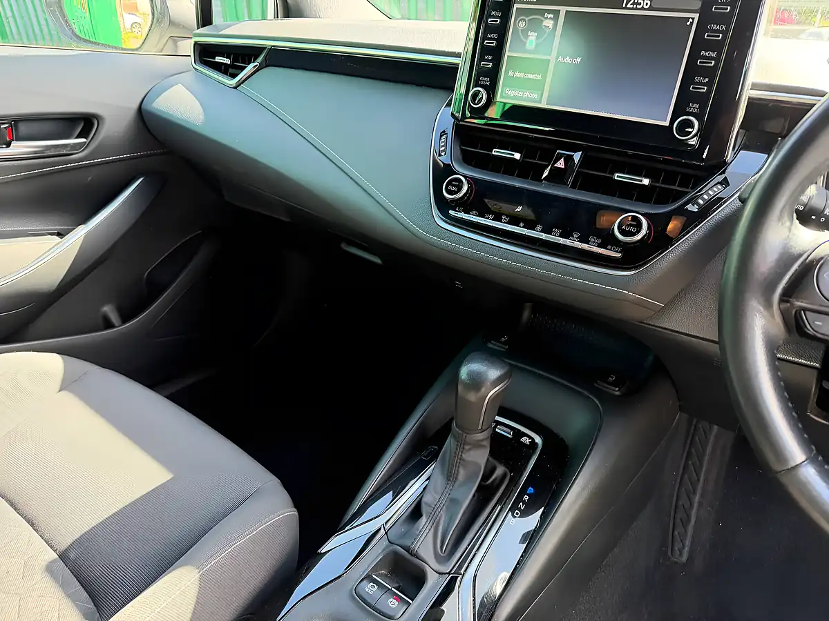 Used 2022 Toyota Corolla Icon White - Interior and Exterior details 14