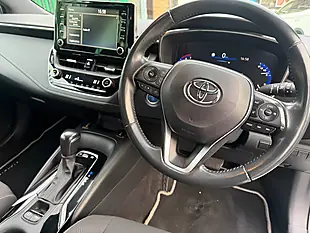 Used 2022 Toyota Corolla Icon White - Interior and Exterior details 12