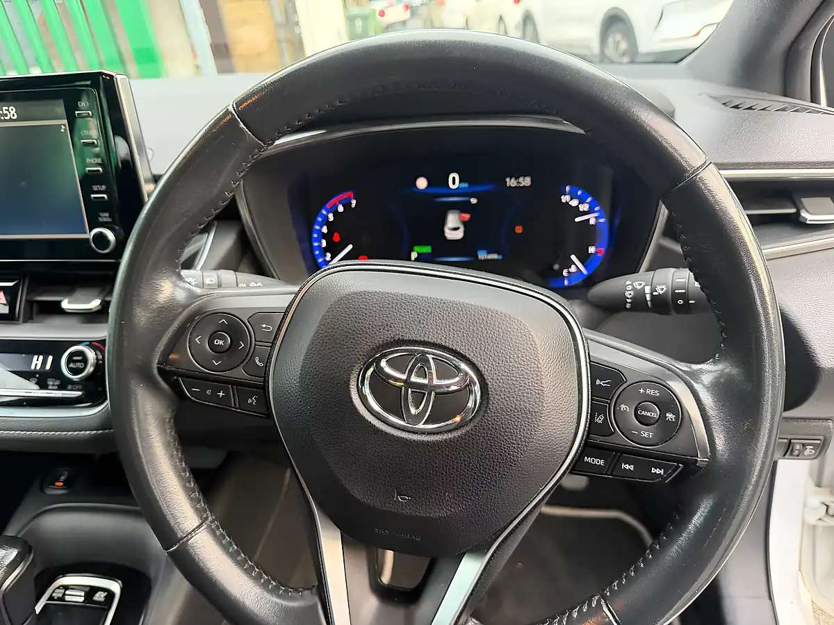 Used 2022 Toyota Corolla Icon White - Interior and Exterior details 16