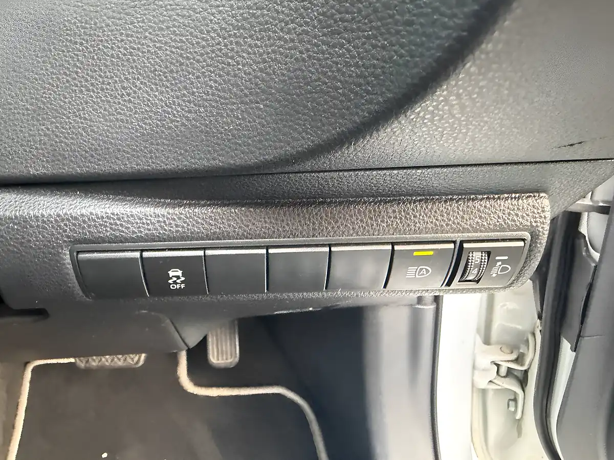 Used 2022 Toyota Corolla Icon White - Interior and Exterior details 17