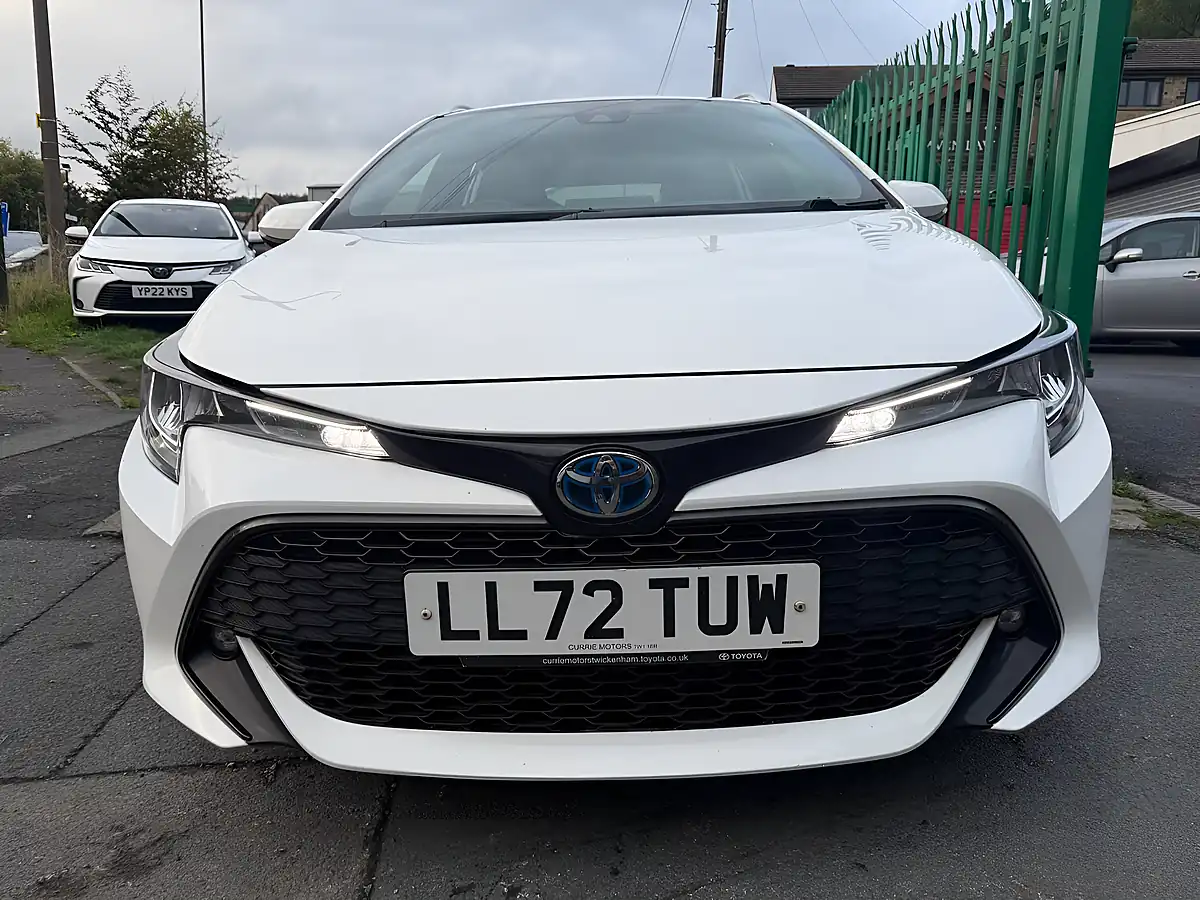 Used 2022 Toyota Corolla Icon White - Interior and Exterior details 7