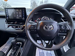 Used 2022 Toyota Corolla White - Interior and Exterior details 10