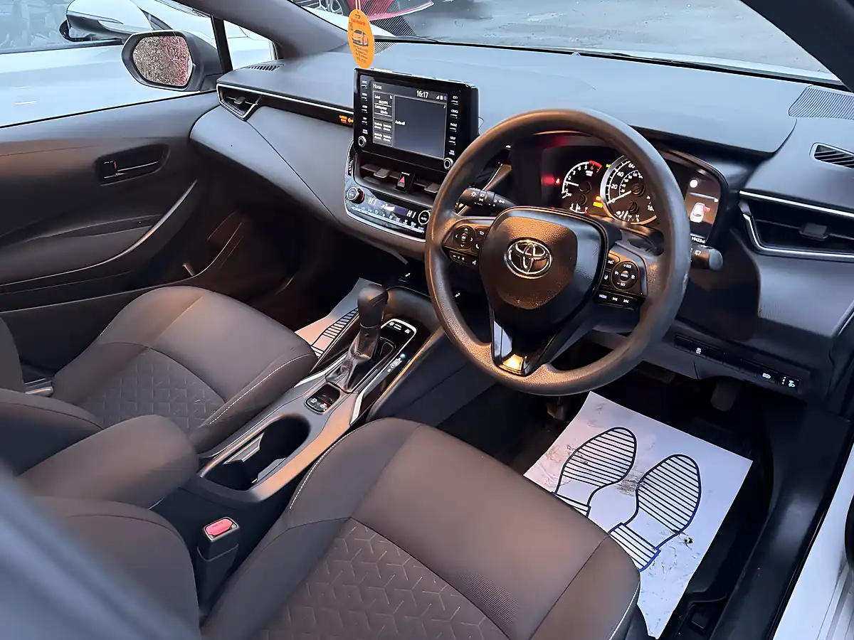 Used 2022 Toyota Corolla White - Interior and Exterior details 8