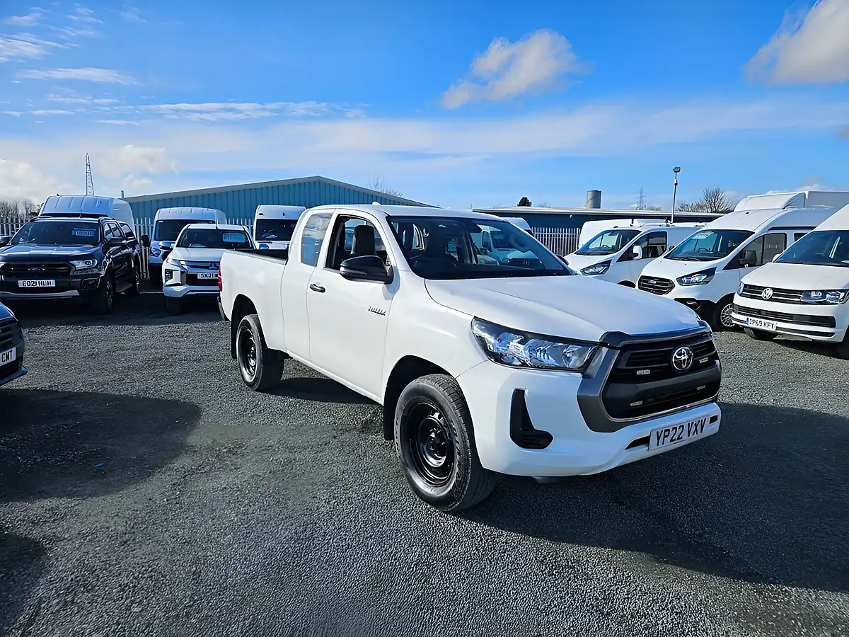 Used 2022 Toyota Hi-Lux Active White - Front View