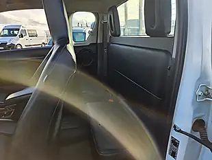Used 2022 Toyota Hi-Lux Active White - Interior and Exterior details 10