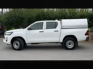 Used 2022 Toyota Hilux Active White - Interior and Exterior details 11