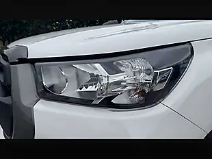Used 2022 Toyota Hilux Active White - Interior and Exterior details 9