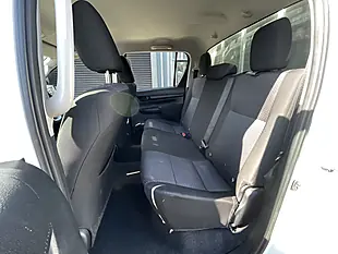 Used 2022 Toyota Hilux Active White - Interior and Exterior details 12