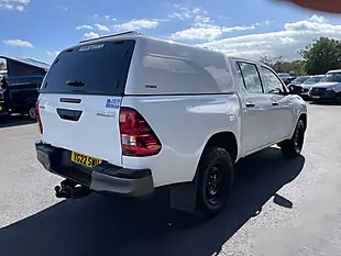 Used 2022 Toyota Hilux Active White - Interior and Exterior details 5