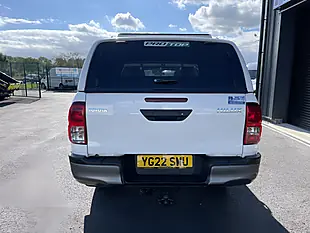 Used 2022 Toyota Hilux Active White - Interior and Exterior details 6