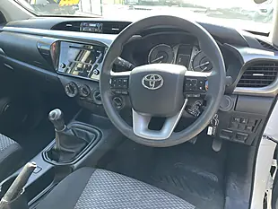 Used 2022 Toyota Hilux Active White - Interior and Exterior details 8