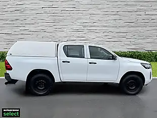 Used 2022 Toyota Hilux Active White - Interior and Exterior details 2