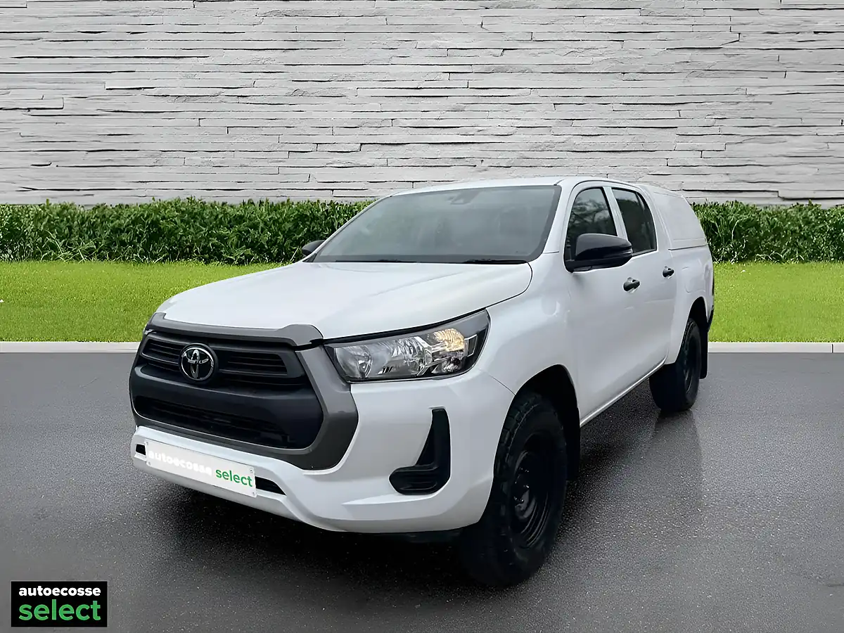 Used 2022 Toyota Hilux Active White - Interior and Exterior details 8