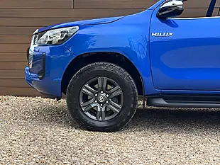 Used 2022 Toyota Hilux Hi-Luxury Icon Blue - Interior and Exterior details 10