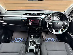 Used 2022 Toyota Hilux Hi-Luxury Icon Blue - Interior and Exterior details 17
