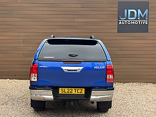 Used 2022 Toyota Hilux Hi-Luxury Icon Blue - Interior and Exterior details 4