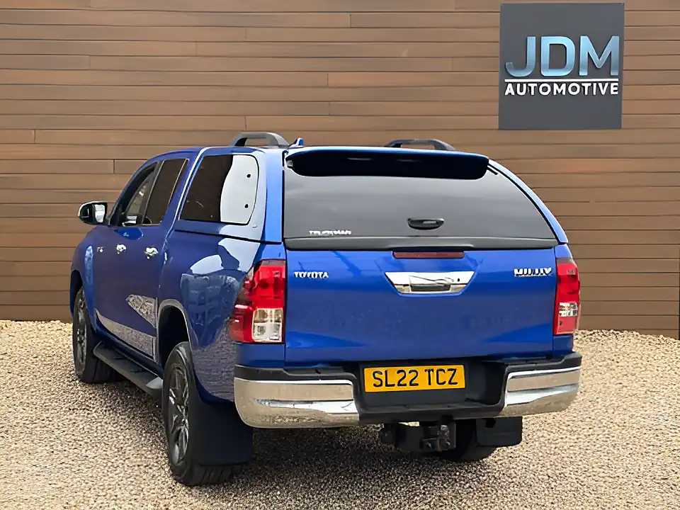 Used 2022 Toyota Hilux Hi-Luxury Icon Blue - Interior and Exterior details 7