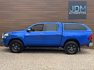 Used 2022 Toyota Hilux Hi-Luxury Icon Blue - Interior and Exterior details 8