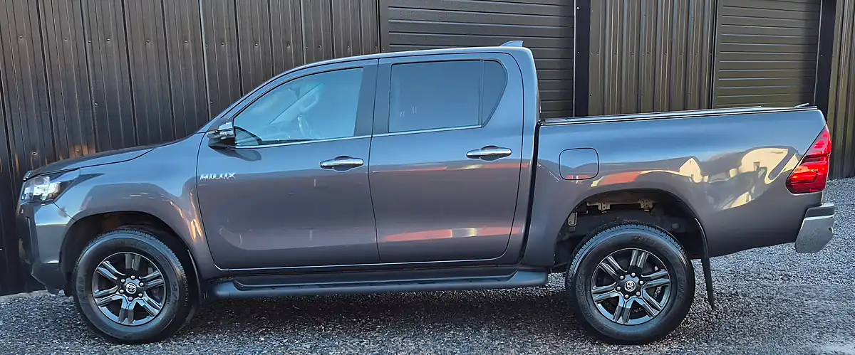 Used 2022 Toyota Hilux Icon Grey - Interior and Exterior details 5